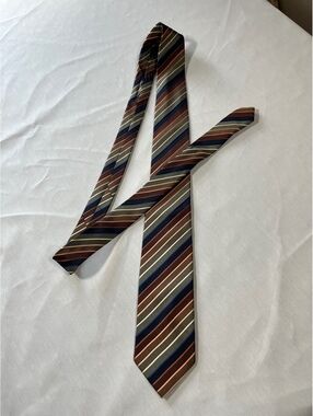 Bill Robinson necktie brown and navy strip